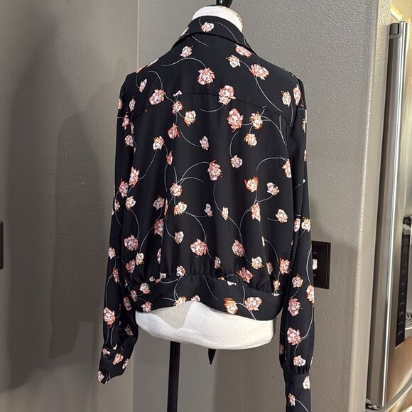 Who What Wear Black Floral Button Down Shirt - Picture 6 of 9